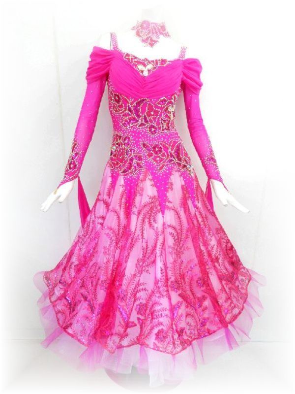 豪華な刺繍！ピンクのスタンダードドレス