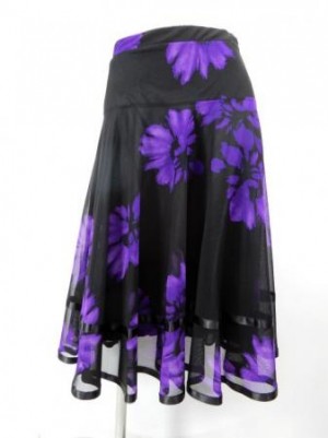 【sk828】社交ダンスミディアムロングスカート　裾テープ　裏付き　大花柄　パープル