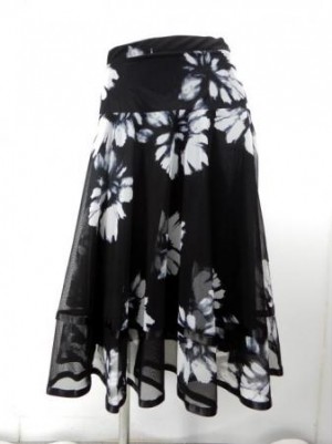 【sk829】社交ダンスミディアムロングスカート　裾テープ　裏付き　大花柄　ホワイト