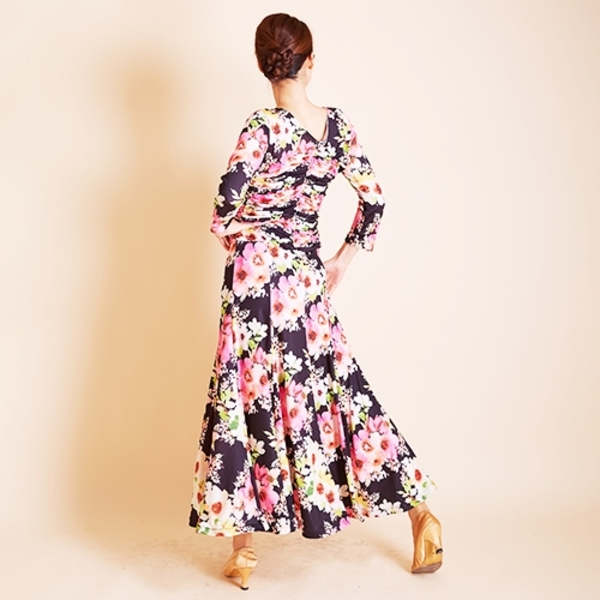 《特価》【wp602】ロングワンピース　シャーリング　裾ホーステープ　ピンク花柄　12000円を↓