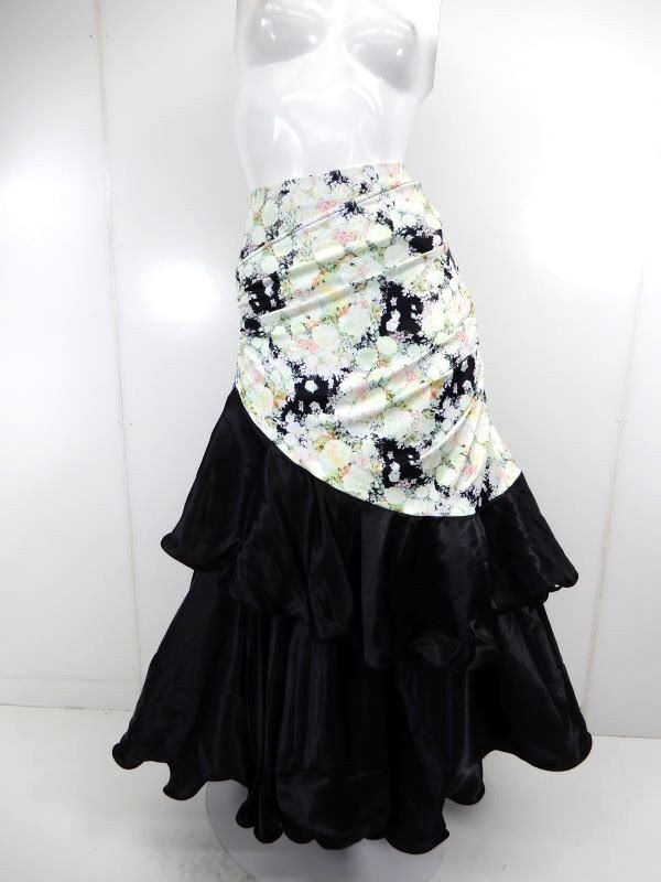 ☆新入荷商品☆【su593】社交ダンススーツ　フレアスリーブ&ボリュームスカート　花柄