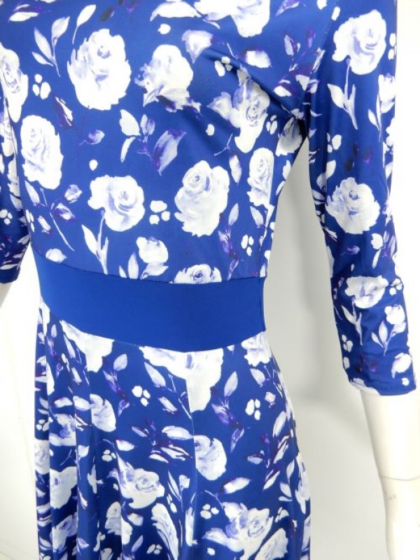 ★新入荷★【wp733】ロングワンピース　花柄　シンプル　ブルー