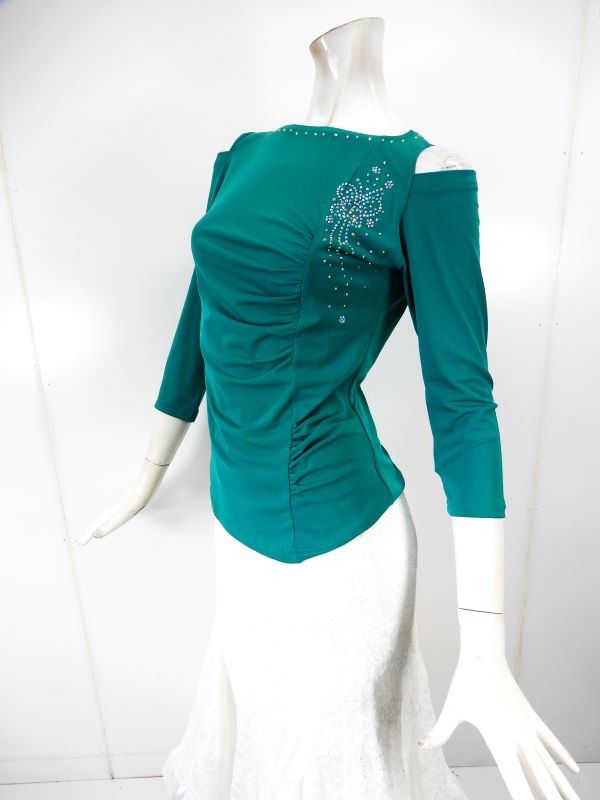 ☆新入荷商品☆【c652】ショルダーホールトップス　グリーン