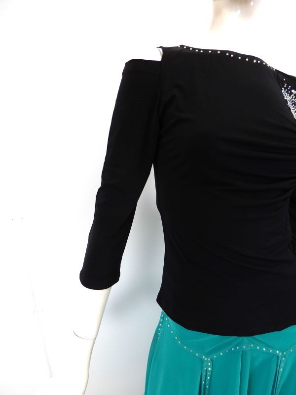 ☆新入荷商品☆【c653】ショルダーホールトップス　ブラック
