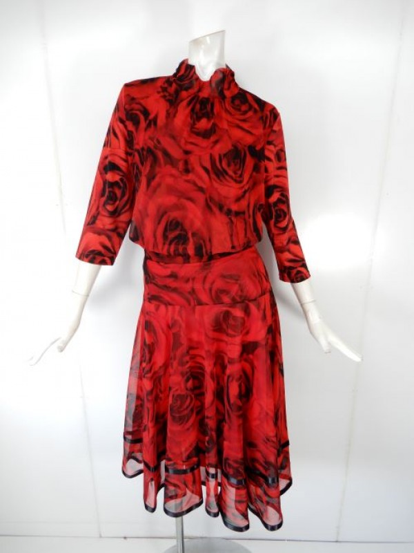 【sk846】社交ダンスミディアムロングスカート　裾テープ　裏付き　花柄レッド